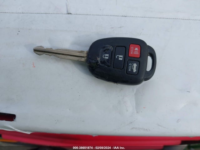 Toyota Corolla Le Plus 2016 2T1BPRHE1GC554088 Image 11