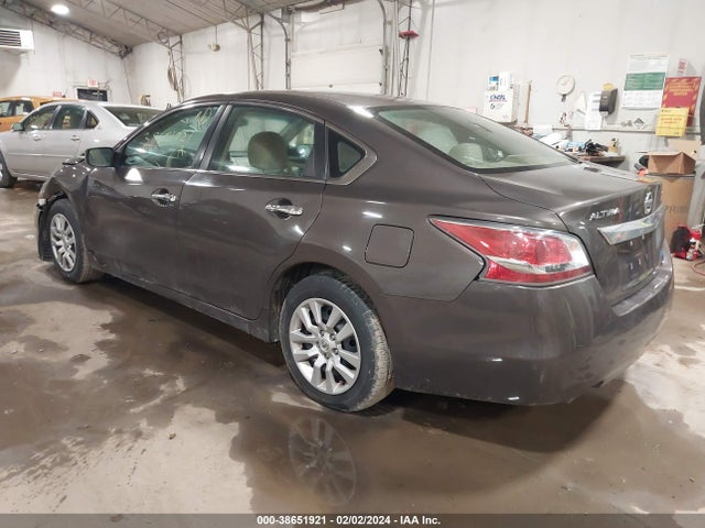 Nissan Altima 2.5 S 2014 1N4AL3AP3EC105412 Image 3