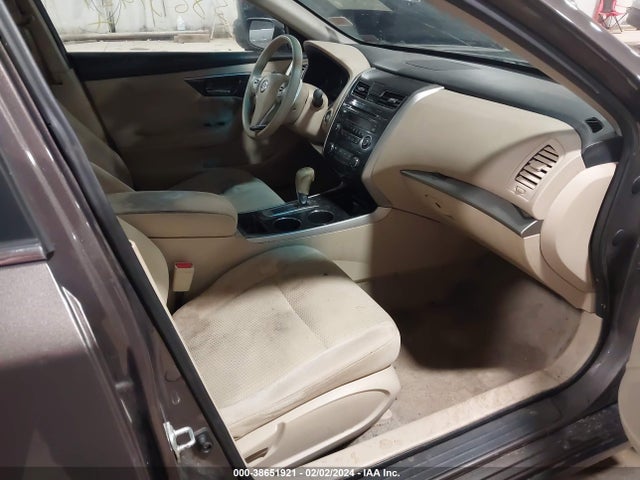 Nissan Altima 2.5 S 2014 1N4AL3AP3EC105412 Image 5
