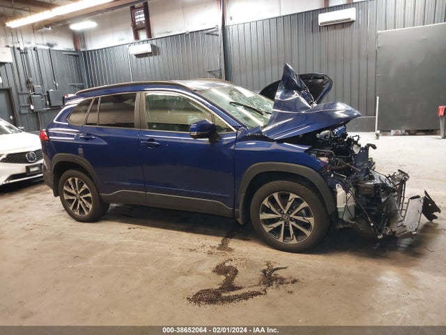 Toyota Corolla Cross Xle 2022 7MUDAABG5NV014095 Image 12