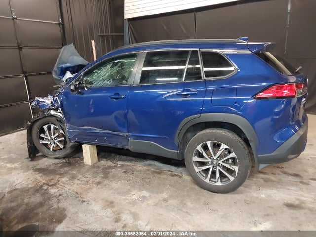 Toyota Corolla Cross Xle 2022 7MUDAABG5NV014095 Image 13