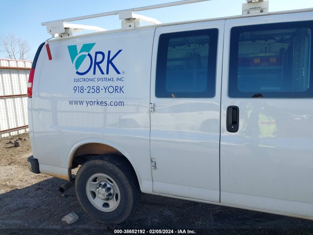 Chevrolet Express 2500 Work Van 2017 1GCWGAFF8H1156641 Image 20