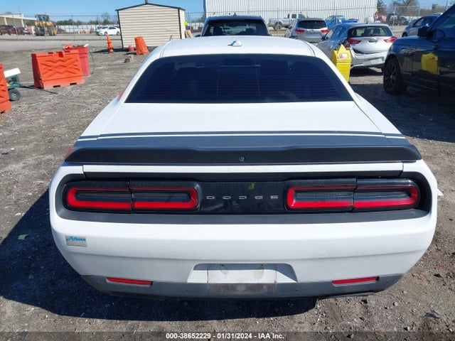 Dodge Challenger 392 Hemi Scat Pack Shaker 2016 2C3CDZFJ1GH264487 Image 17