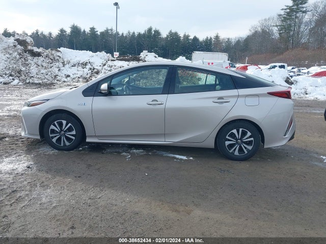 Toyota Prius Prime Premium 2018 JTDKARFP9J3077058 Image 14