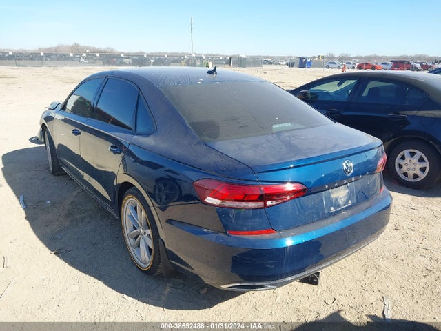 1VWAA7A31MC015403 Volkswagen Passat 2.0t S
