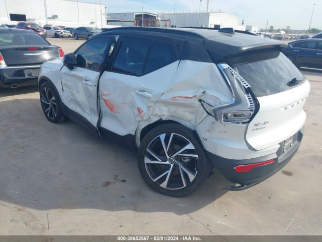 YV4162UM1M2417288 Volvo Xc40 T5 R-design