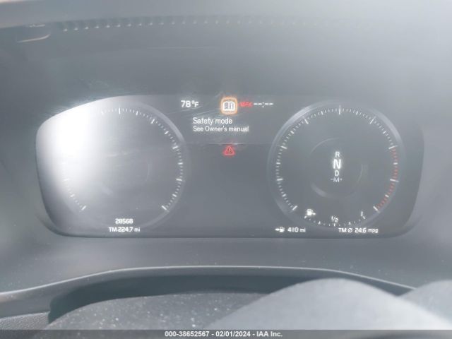 YV4162UM1M2417288 Volvo Xc40 T5 R-design