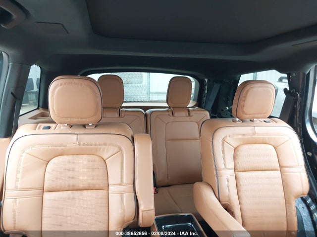 5LM5J9XC4MGL18989 Lincoln Aviator Black Label