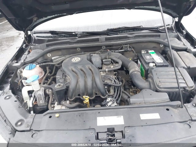 3VW2K7AJ9EM399818 Volkswagen Jetta 2.0l S