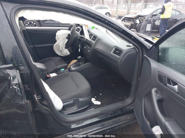 3VW2K7AJ9EM399818 Volkswagen Jetta 2.0l S