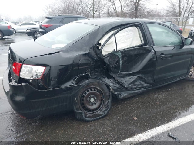 3VW2K7AJ9EM399818 Volkswagen Jetta 2.0l S
