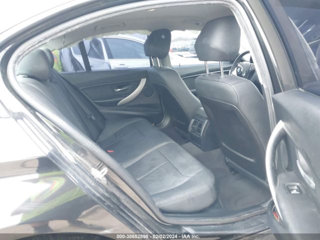 WBA8A9C55GK617854 BMW 320i