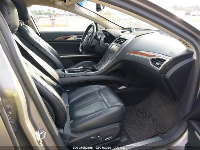 3LN6L2G99FR602935 Lincoln MKZ