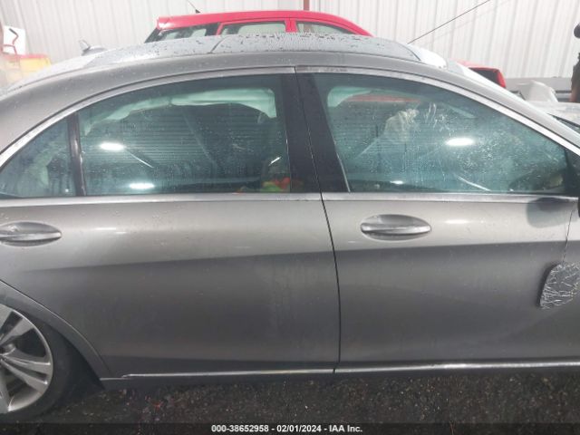WDDUG8CB3FA159239 Mercedes-Benz S 550