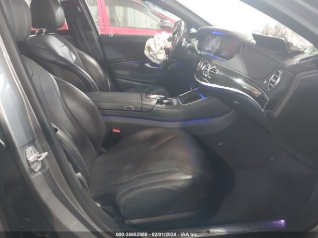 WDDUG8CB3FA159239 Mercedes-Benz S 550