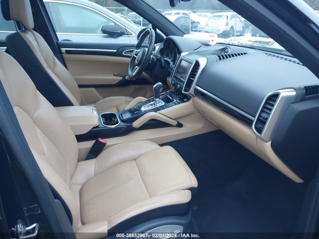 2016 PORSCHE CAYENNE WP1AA2A20GKA08027 Photo 4