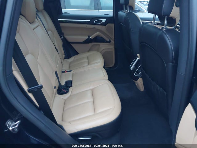 2016 PORSCHE CAYENNE WP1AA2A20GKA08027 Photo 7