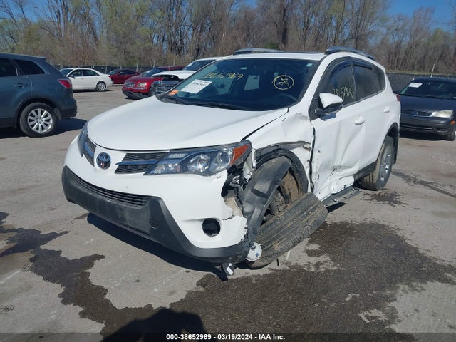 Toyota Rav4 Xle 2015 2T3RFREV5FW373781 Image 2