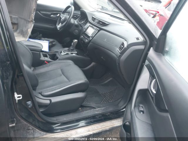 JN8AT2MV6HW264463 Nissan Rogue Sl