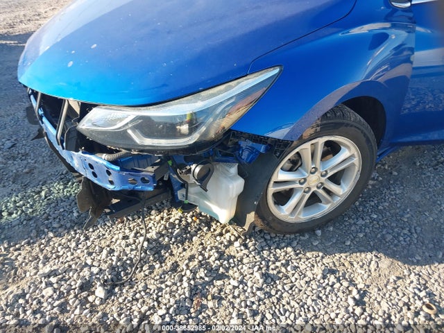 Chevrolet Cruze Lt Auto 2018 3G1BE6SM0JS547740 Image 16