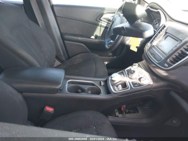 1C3CCCFB3HN509307 Chrysler 200 Touring