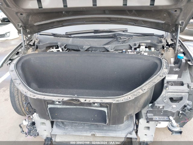 Tesla Model X 60d/p100d/p90d 2016 5YJXCAE44GFS00172 Image 10