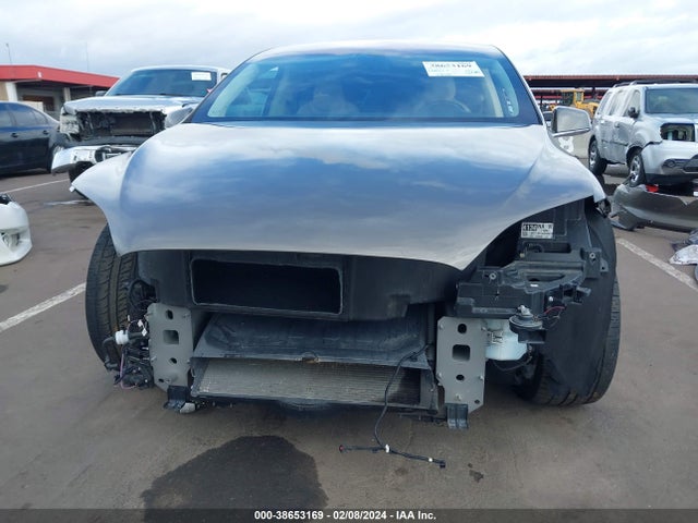 Tesla Model X 60d/p100d/p90d 2016 5YJXCAE44GFS00172 Image 6