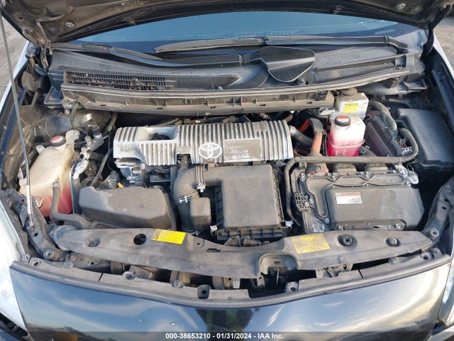 Toyota Prius Three 2015 JTDKN3DU4F1874380 Image 10