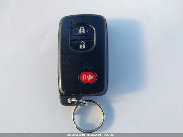 Toyota Prius Three 2015 JTDKN3DU4F1874380 Image 11