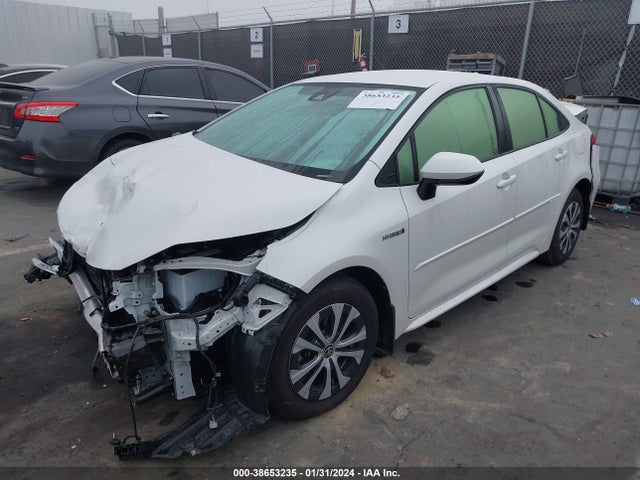 Toyota Corolla Hybrid Le 2020 JTDEBRBE6LJ006669 Image 2