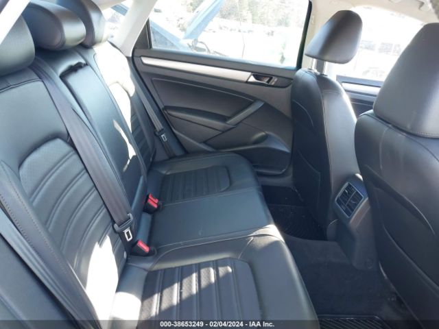 1VWBT7A36FC003474 Volkswagen Passat 1.8t Se