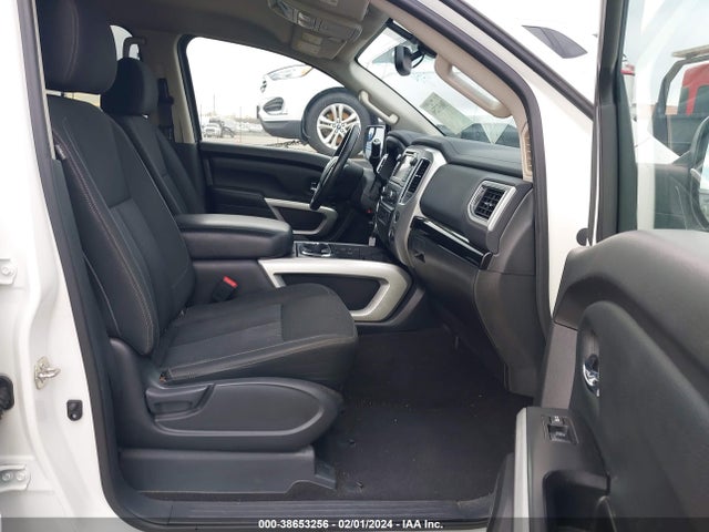 Aukcja sprzedaży 2017 Nissan Titan Sv, vin: 1N6AA1E52HN560299, numer aukcji: 38653256