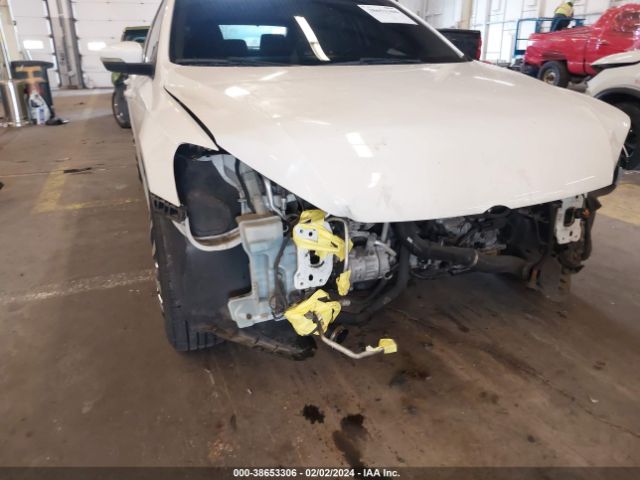 1VWAT7A32FC077602 Volkswagen Passat 1.8t S