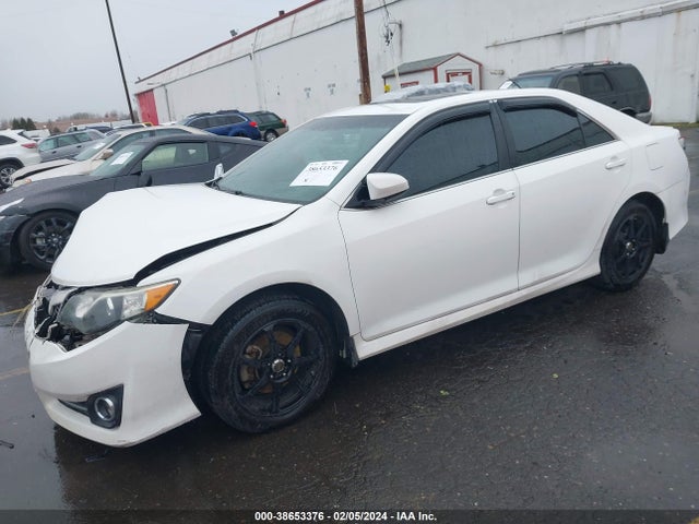 Toyota CAMRY SE 2014 4T1BF1FK1EU773528 Image 2