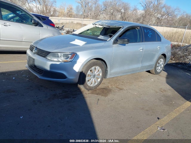 3VW2K7AJXEM288419 Volkswagen Jetta 2.0l S