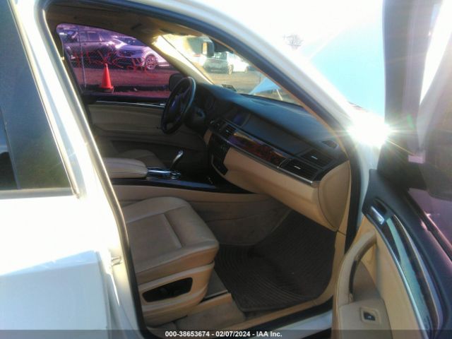 2011 BMW X5 5UXZV4C58BL740628 Photo 4