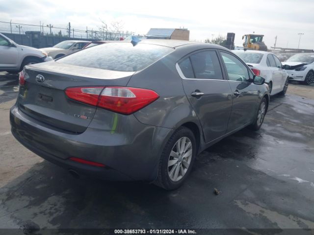 KNAFX4A84E5115385 KIA FORTE EX
