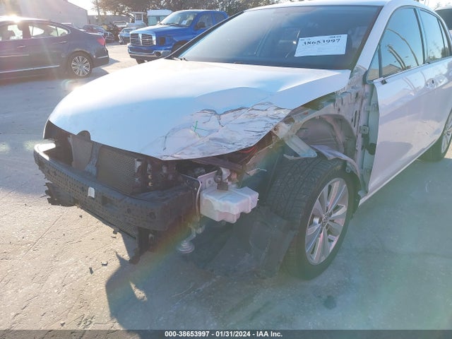 3VW2A7AU9FM082135 Volkswagen Golf Tdi S 4-door