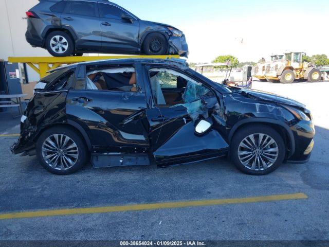 5TDFZRAH6MS036030 Toyota Highlander Platinum