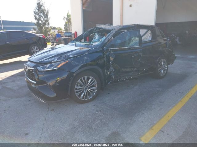 5TDFZRAH6MS036030 Toyota Highlander Platinum