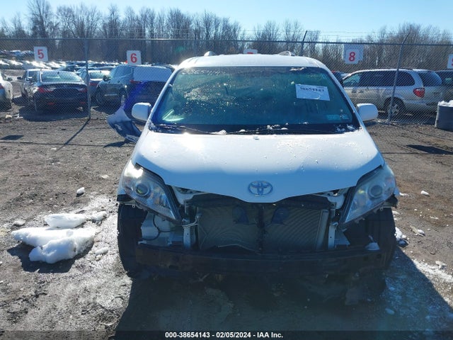 Toyota Sienna Le 8 Passenger 2015 5TDKK3DC1FS532484 Image 11