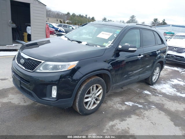 2015 KIA SORENTO LX V6 VIN: 5XYKT4A76FG576942