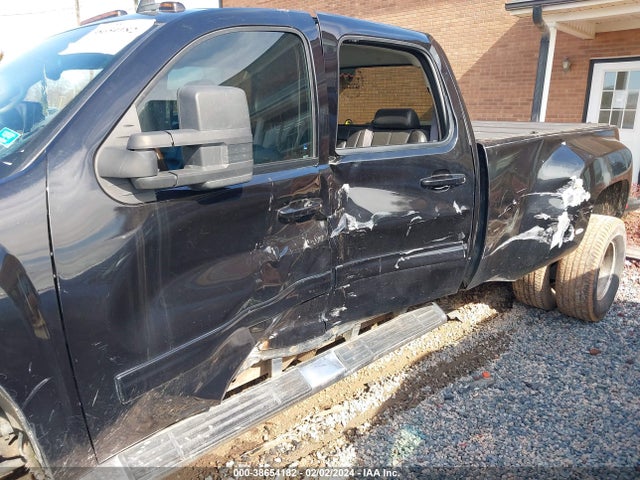 38654182 :رقم المزاد ، 1GC4K1C88EF106753 vin ، 2014 Chevrolet Silverado 3500hd Ltz مزاد بيع