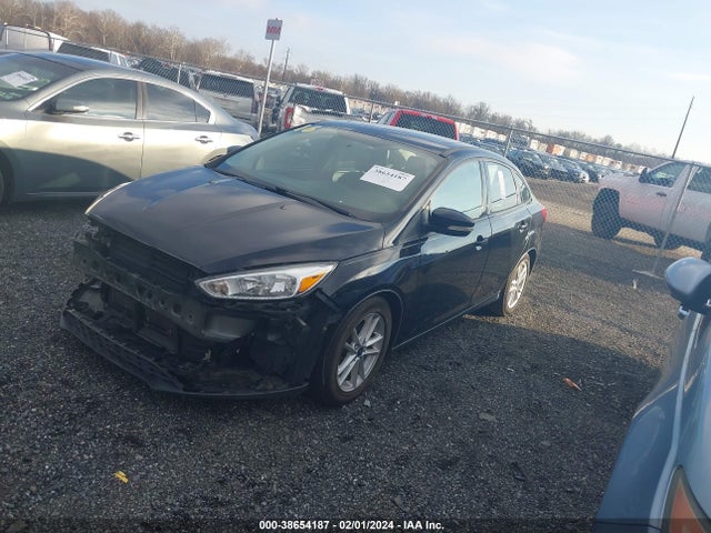 Ford FOCUS SE 2016 1FADP3F22GL345388 Image 2
