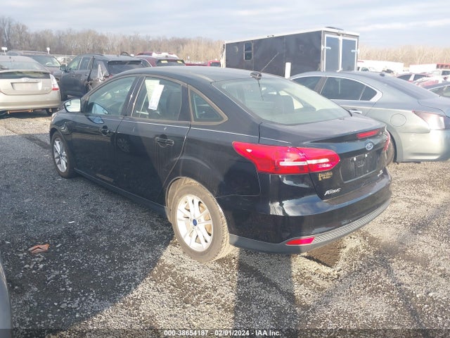 Ford FOCUS SE 2016 1FADP3F22GL345388 Image 3