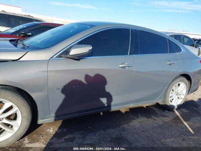 Chevrolet MALIBU LT 2018 1G1ZD5ST7JF230027 Image 14