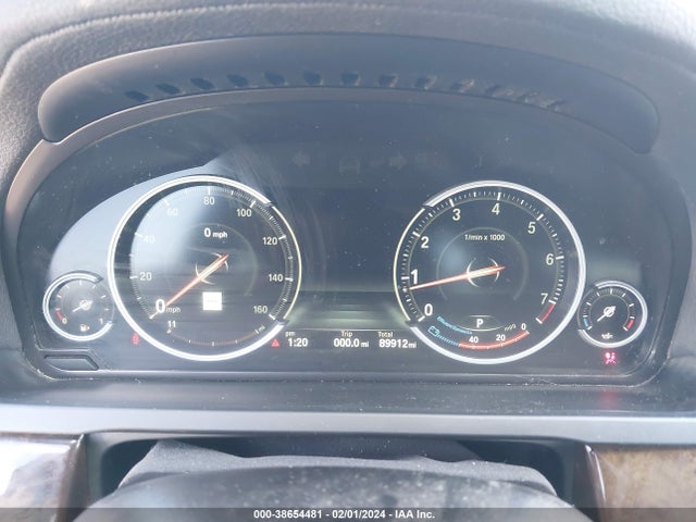 WBAYA8C56ED825060 BMW 750i