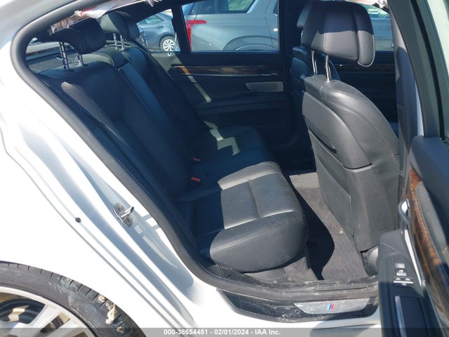 WBAYA8C56ED825060 BMW 750i