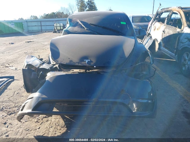 7SAYGDEF3NF572579 Tesla Model Y Performance Dual Motor All-wheel Drive