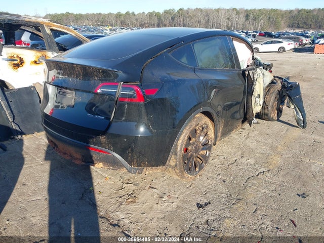 7SAYGDEF3NF572579 Tesla Model Y Performance Dual Motor All-wheel Drive